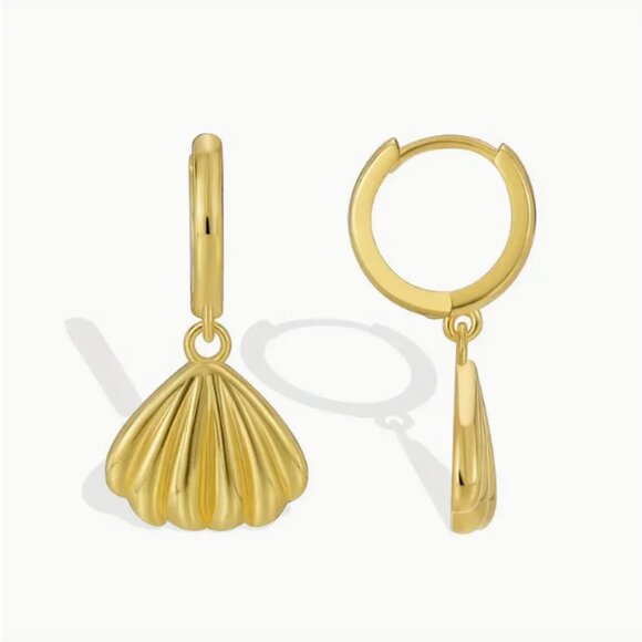 NWT Gold Hoop Drop Bras Seashell Gold-plated Earrings Coastal Boho Jewelry - Picture 2 of 5